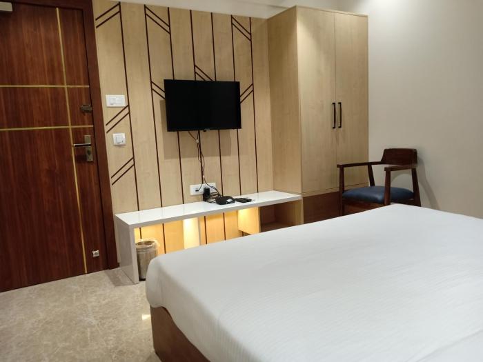 hotel suvarnam residency