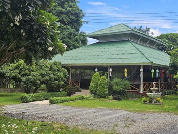 holiday resort rimping