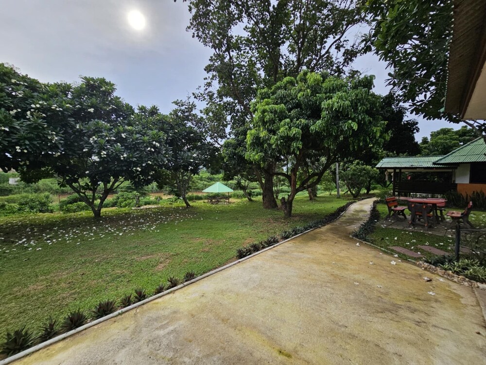 holiday resort rimping