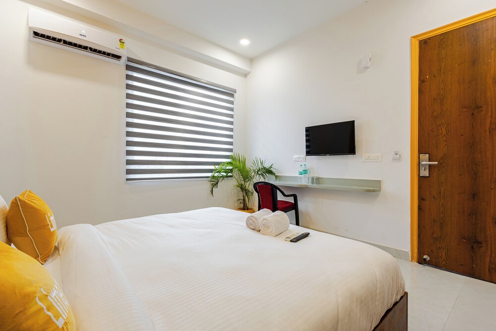 lime tree hotel genpact vatika chowk