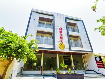 shree villas hotel and restaurant