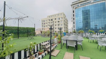the ambassador hotel dhaka