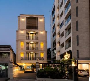 hotel court 11 by dimora