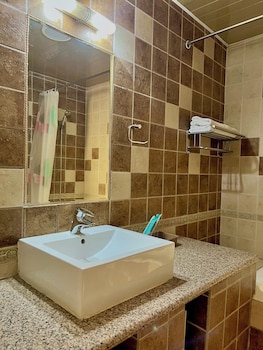 kharaa hotel and restaurant