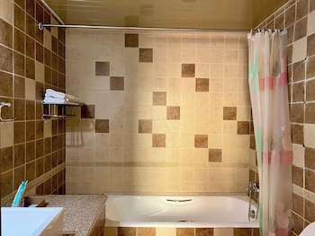 kharaa hotel and restaurant