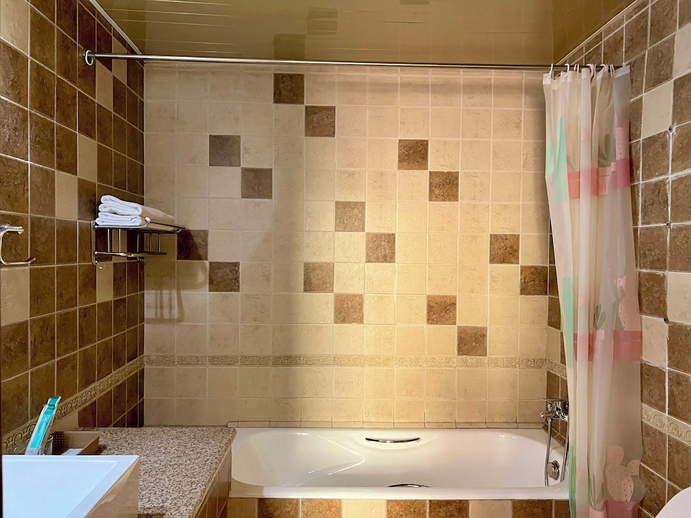 kharaa hotel and restaurant