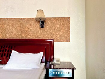 kharaa hotel and restaurant