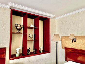 kharaa hotel and restaurant