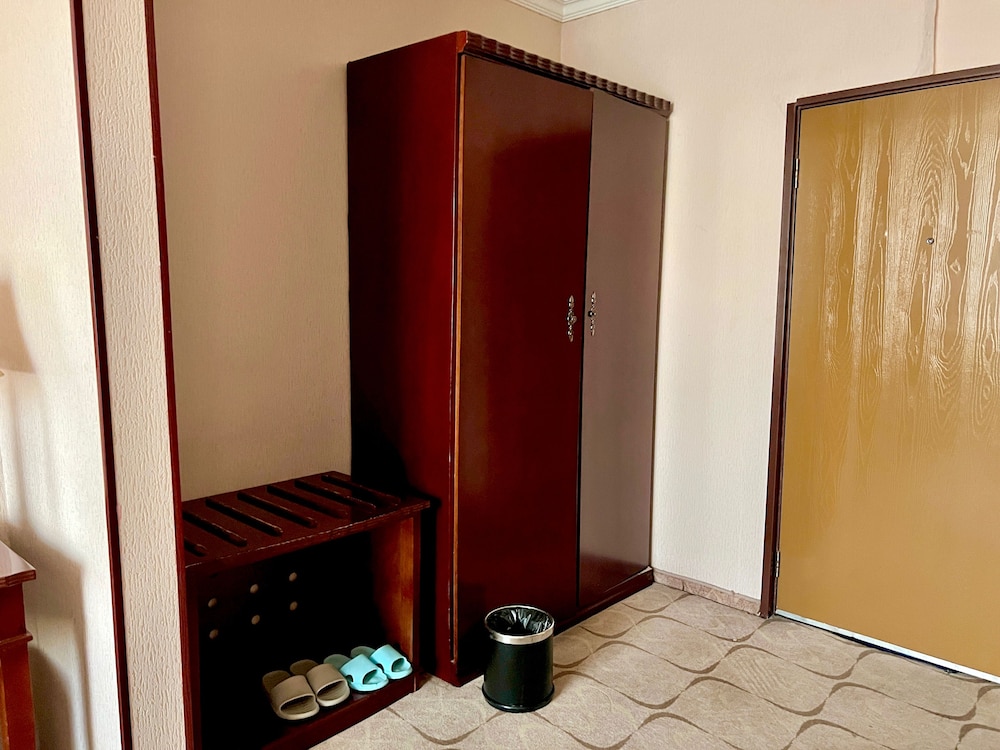 kharaa hotel and restaurant