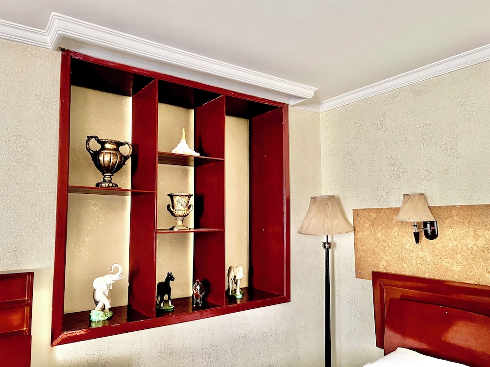 kharaa hotel and restaurant