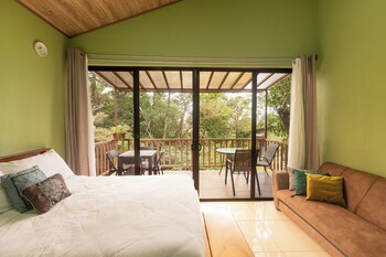 casas clusia monteverde