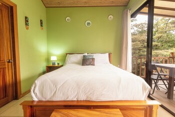 casas clusia monteverde