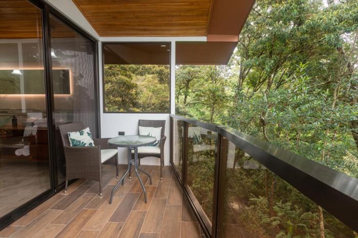 casas clusia monteverde