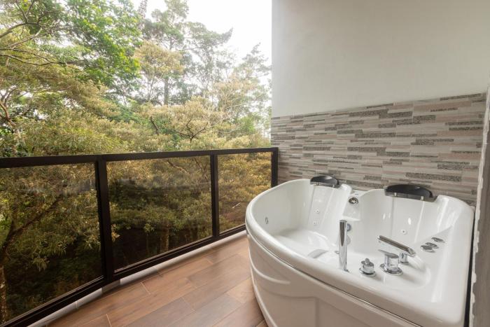 casas clusia monteverde