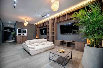 xliving host and rooms