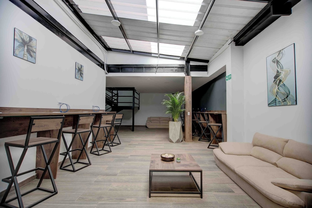 xliving host and rooms