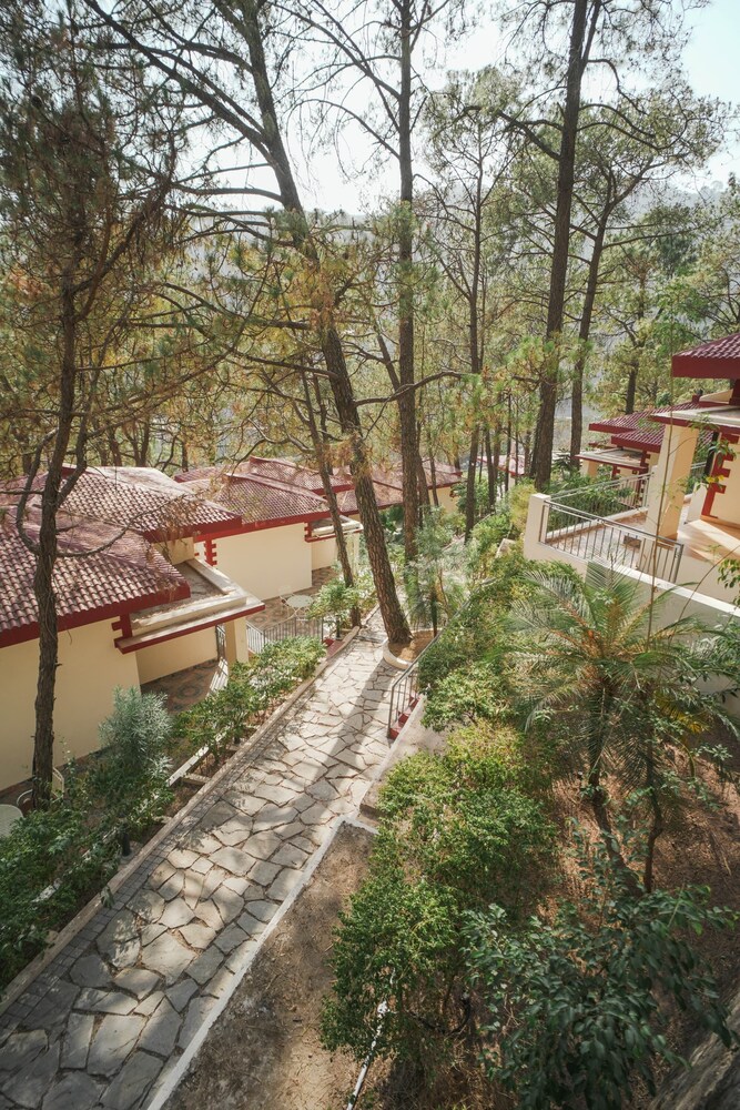 tapovan resorts