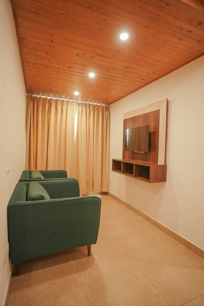 tapovan resorts