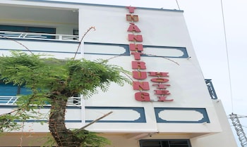 thanh trung van chay hotel