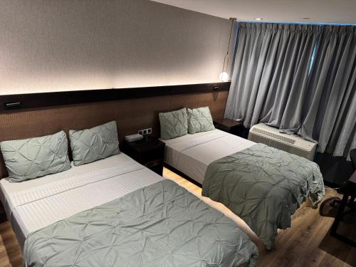 hotel mirage brooklyn