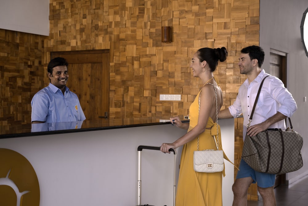 uppuveli beach by dsk