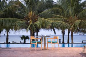 uppuveli beach by dsk