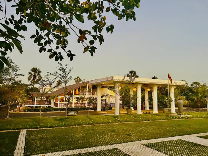 uppuveli beach by dsk