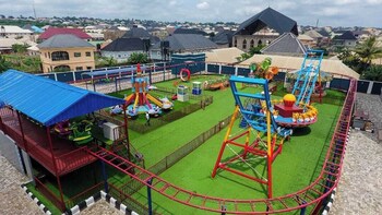 vinmilan hotel and resort