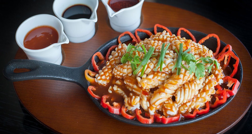 adachukwu hotel and suites