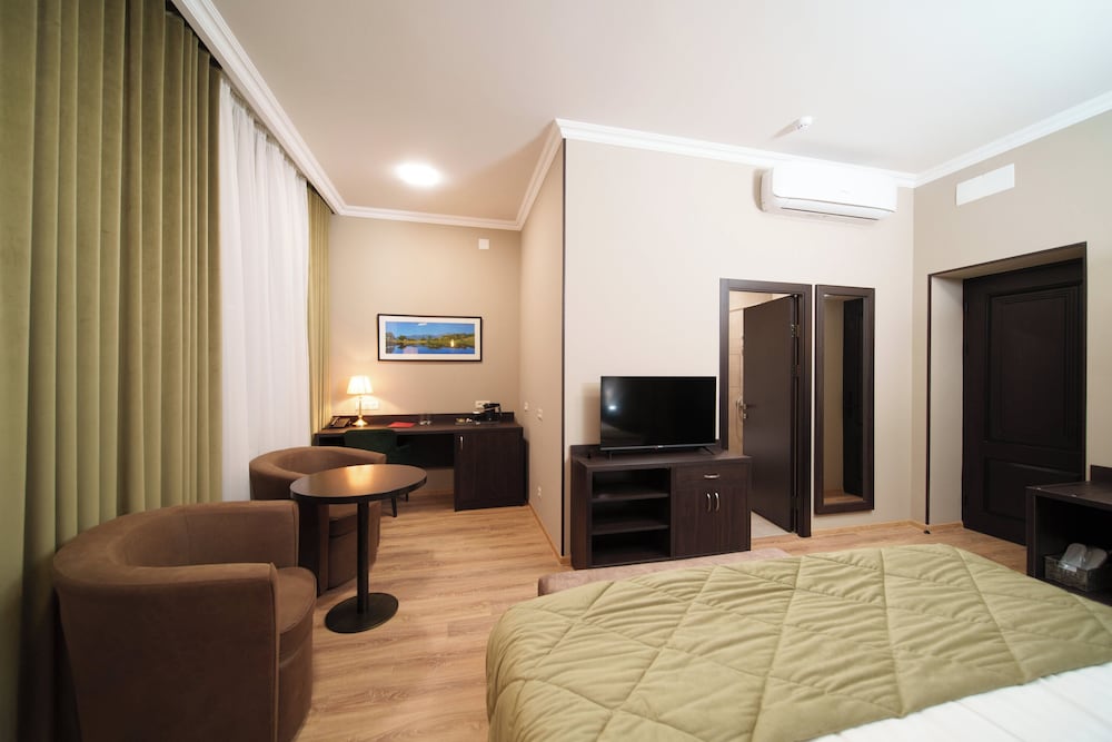 vallex garden hotel alaverdi