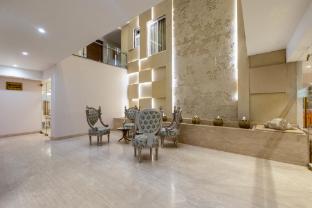 aadat hotel near artemis hospital gurgaon