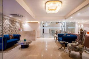 aadat hotel near artemis hospital gurgaon