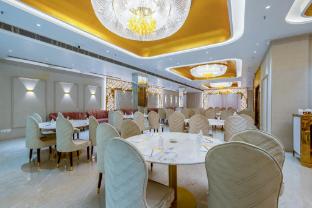 aadat hotel near artemis hospital gurgaon