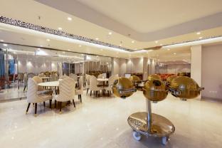 aadat hotel near artemis hospital gurgaon