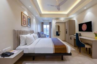 aadat hotel near artemis hospital gurgaon