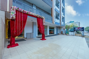 aadat hotel near artemis hospital gurgaon