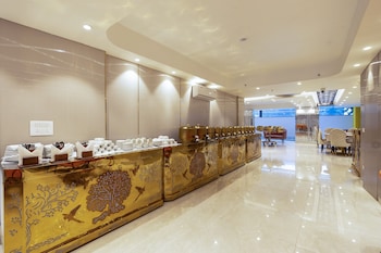 aadat hotel near artemis hospital gurgaon