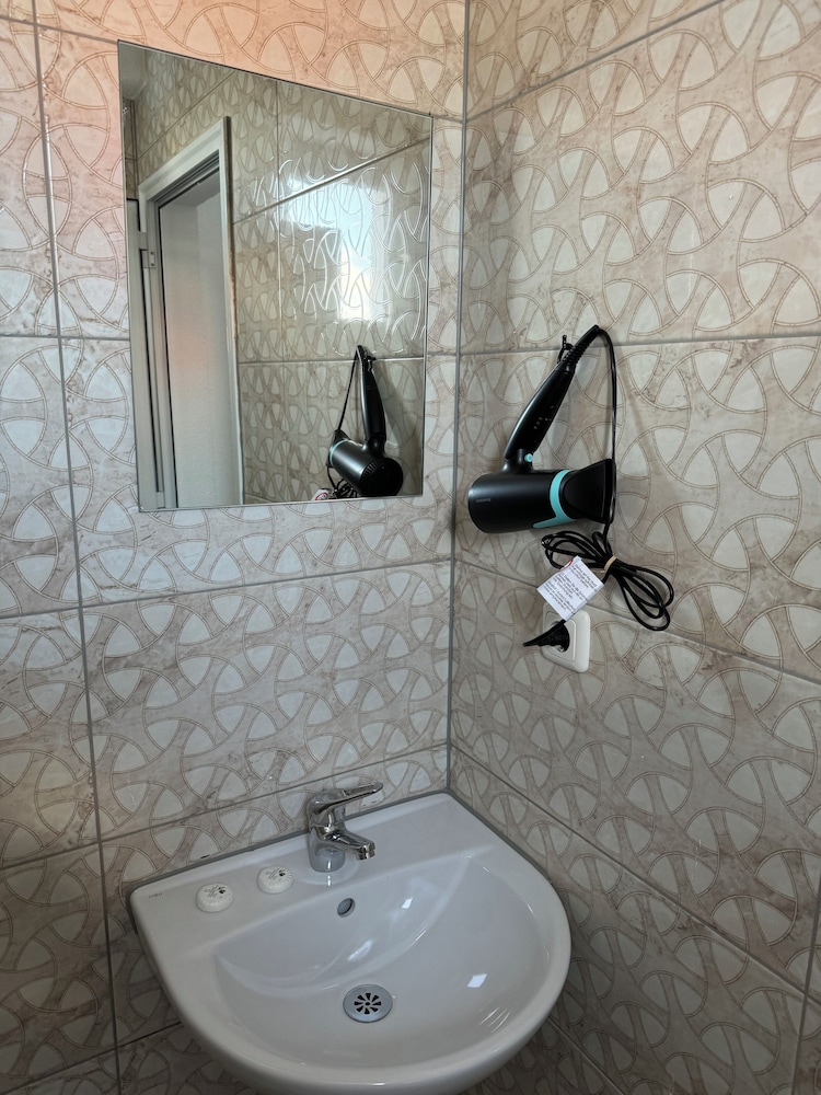 dido diamond hotel