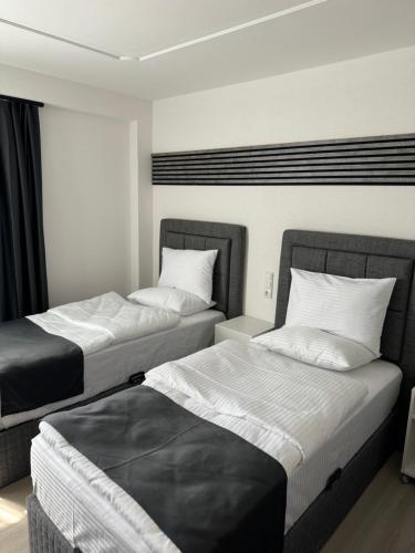 dido diamond hotel