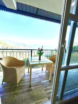 The Walnut Homestay Kasauli Perfectstay,,2 star