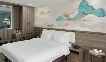 luxury phoenix hotel 2