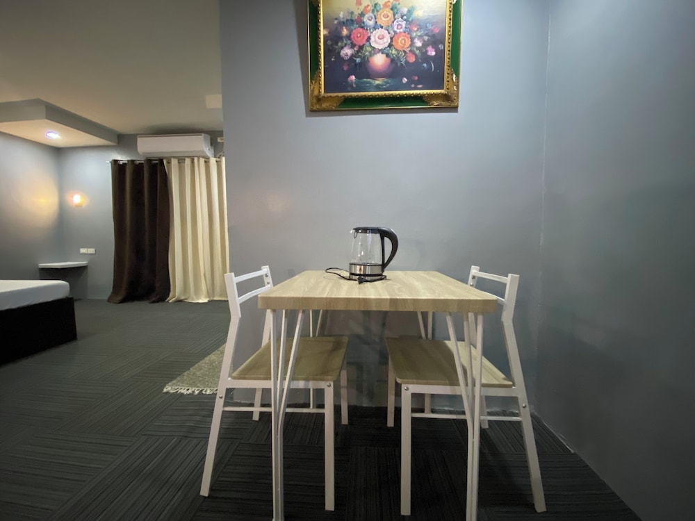 vincent resort hotel