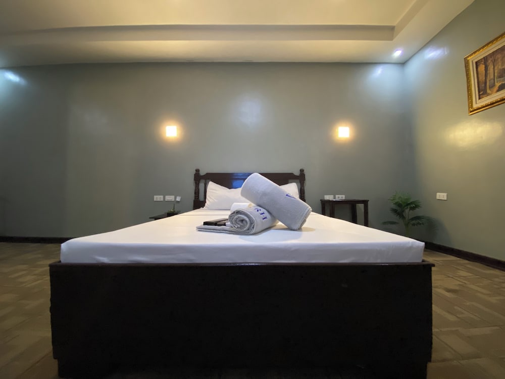 vincent resort hotel