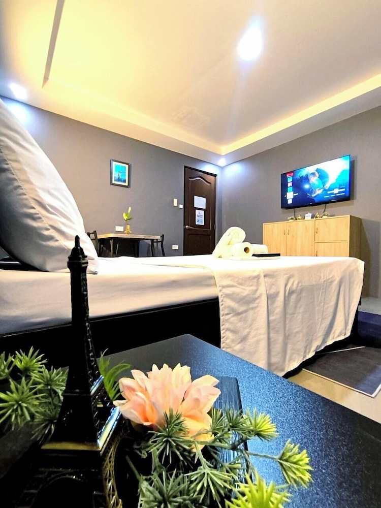 vincent resort hotel