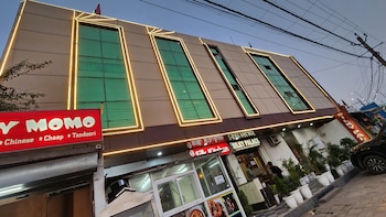 hotel silky palace by grb