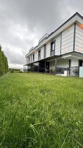 garden mode airport hotel