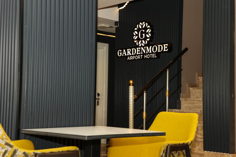 garden mode airport hotel