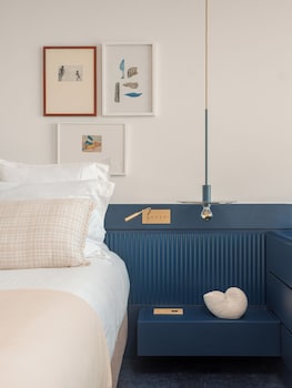 bleu hotel and spa