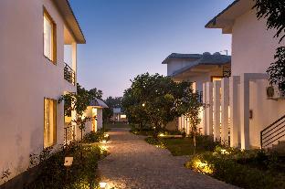 the white oak corbettt spa and resort