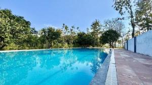 the white oak corbett spa and resort